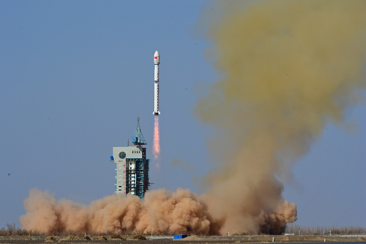 A Long March-4B rocket carrying the Fengyun-3 07 satellite blasts off from the Jiuquan Satellite Launch Center in northwest China, April 16, 2023. (Photo by Wang Jiangbo/Xinhua)