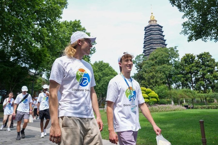 American students visit a park during a music and cultural exchange camp between young people of China and the United States in Changzhou City, east China's Jiangsu Province, July 14, 2026. (Xinhua/Li Bo)