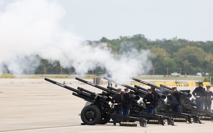 A gun salute is fired to welcome Chinese President Xi Jinping upon his arrival at Joint Base Andrews for a state visit to the United States at the invitation of U.S. President Donald Trump, Sept. 23, 2026. (Xinhua/Yao Dawei)