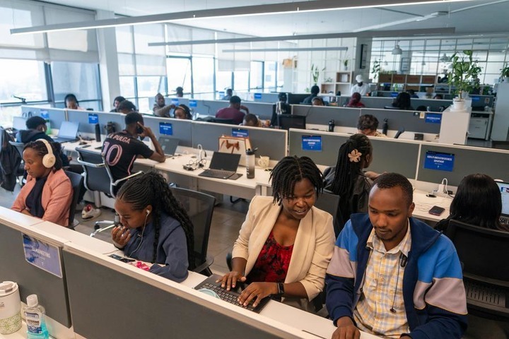 Staff members work at the Tecno office in Nairobi, Kenya, Aug. 25, 2026. (Xinhua/Xie Jianfei)